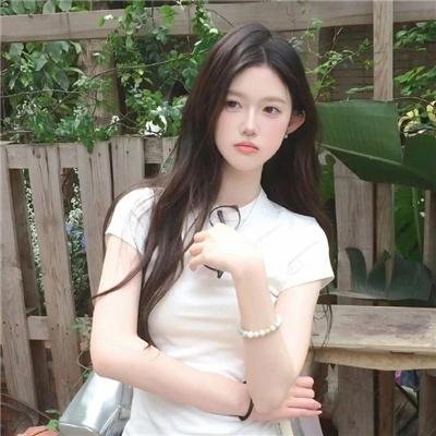 彩鸾春色